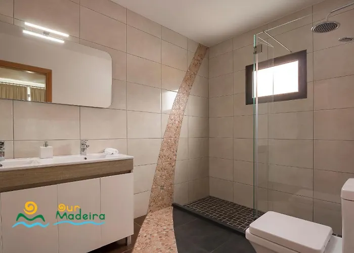 Vila Ourmadeira - Casa Da Rosalina, Superb